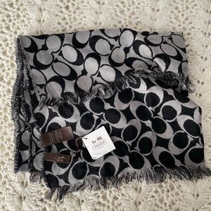 COACH reversible pashmina NWT